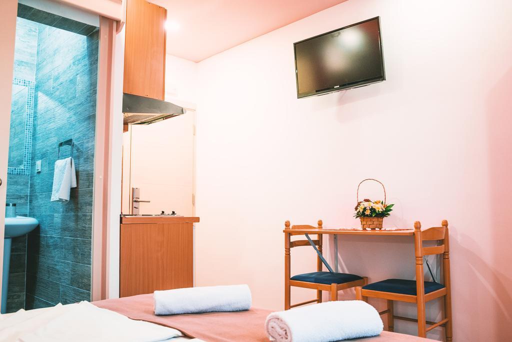 Guest House S-Lux Petrovac Екстериор снимка