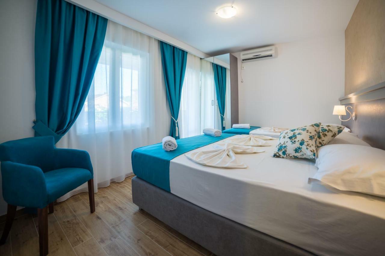 Guest House S-Lux Petrovac Екстериор снимка