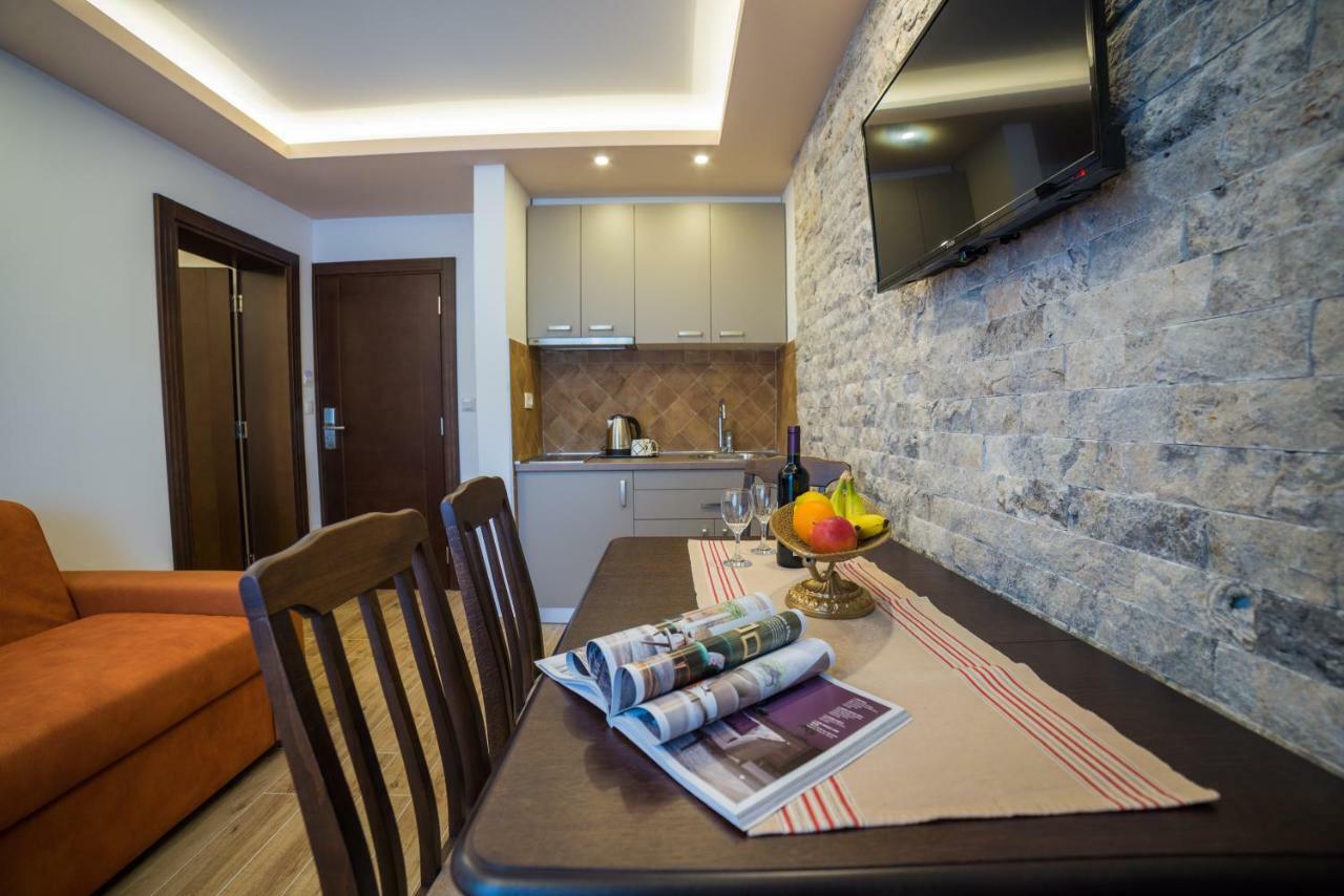 Guest House S-Lux Petrovac Екстериор снимка